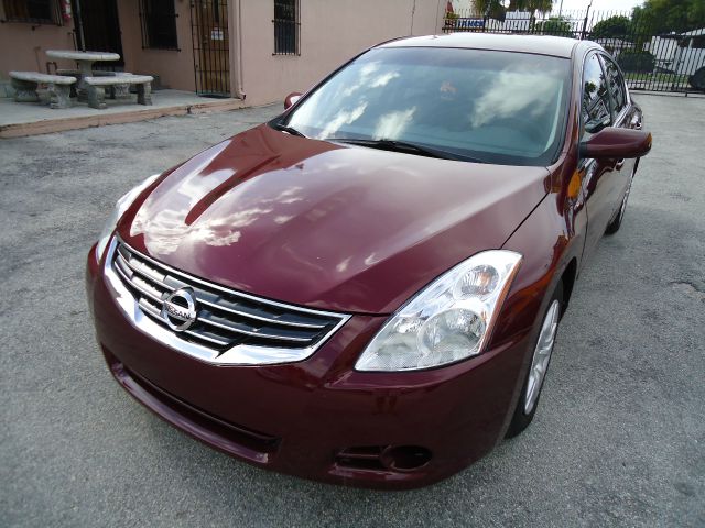 2010 Nissan Altima XR