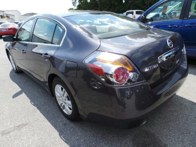2010 Nissan Altima SLT Quad Cab 2WD