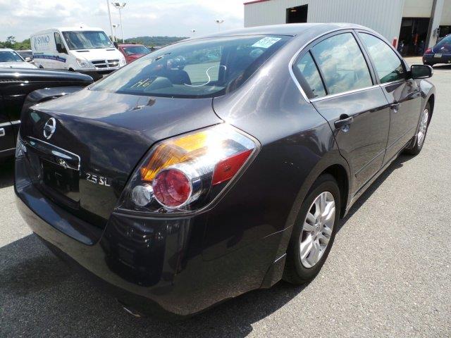 2010 Nissan Altima SLT Quad Cab 2WD