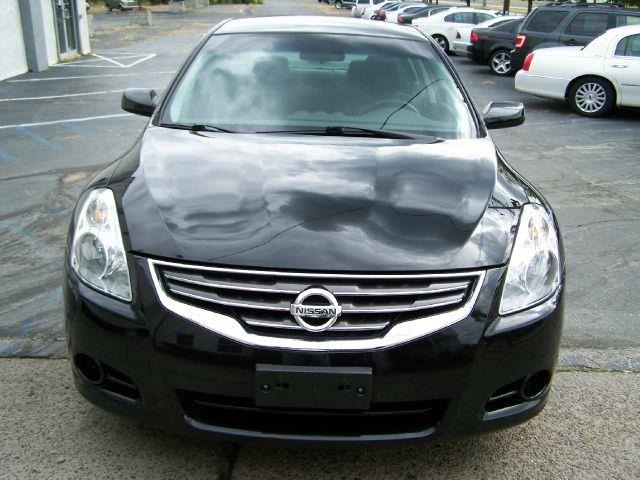 2010 Nissan Altima Pickupslt Quad Cab SWB 4WD 4x4 Truck