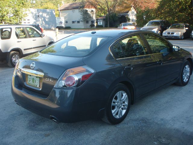2010 Nissan Altima Pickupslt Quad Cab SWB 4WD 4x4 Truck