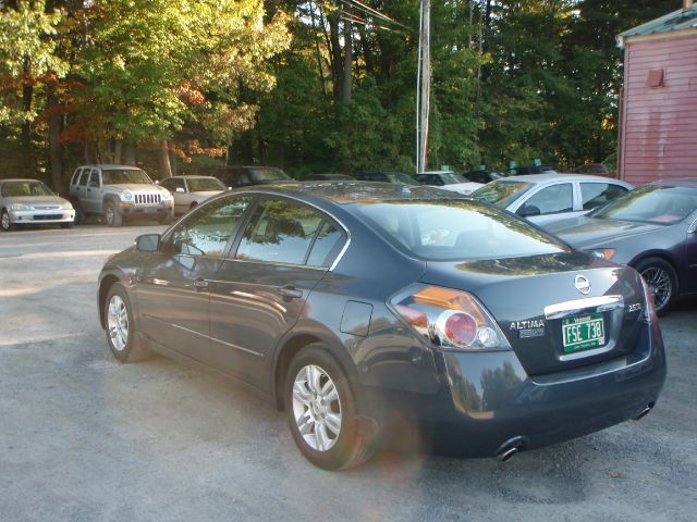 2010 Nissan Altima Pickupslt Quad Cab SWB 4WD 4x4 Truck
