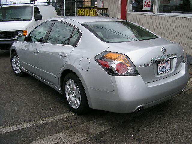 2011 Nissan Altima Pickupslt Quad Cab SWB 4WD 4x4 Truck