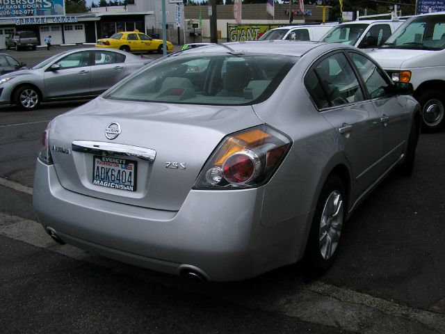 2011 Nissan Altima Pickupslt Quad Cab SWB 4WD 4x4 Truck