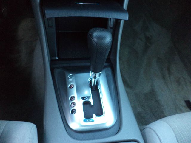 2011 Nissan Altima Pickupslt Quad Cab SWB 4WD 4x4 Truck