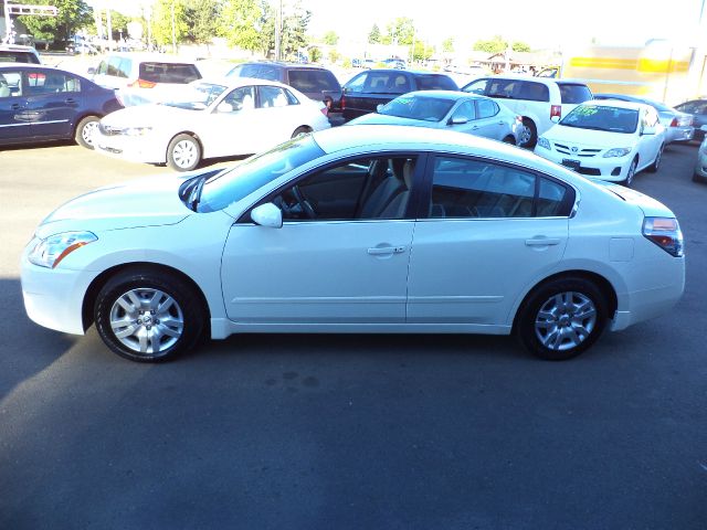 2011 Nissan Altima Pickupslt Quad Cab SWB 4WD 4x4 Truck