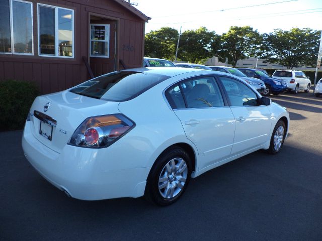 2011 Nissan Altima Pickupslt Quad Cab SWB 4WD 4x4 Truck