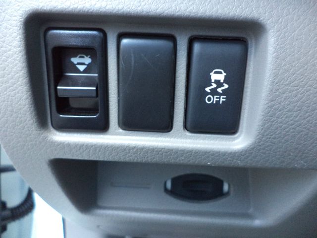 2011 Nissan Altima Pickupslt Quad Cab SWB 4WD 4x4 Truck