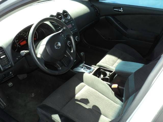 2011 Nissan Altima GS-R