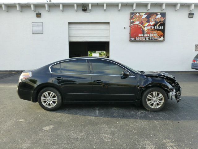 2011 Nissan Altima Pickupslt Quad Cab SWB 4WD 4x4 Truck