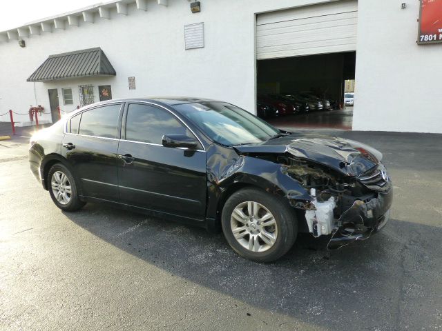 2011 Nissan Altima Pickupslt Quad Cab SWB 4WD 4x4 Truck