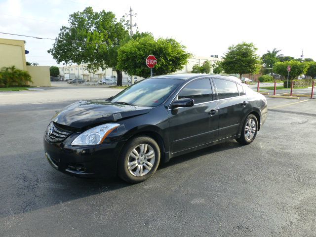 2011 Nissan Altima Pickupslt Quad Cab SWB 4WD 4x4 Truck