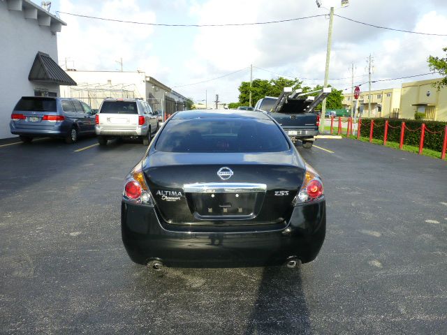 2011 Nissan Altima Pickupslt Quad Cab SWB 4WD 4x4 Truck