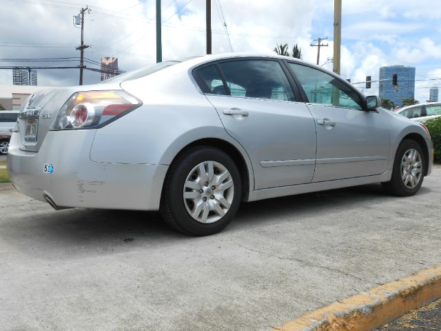 2011 Nissan Altima Pickupslt Quad Cab SWB 4WD 4x4 Truck