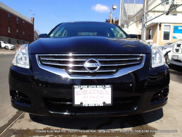 2011 Nissan Altima 4WD Crew Cab 140.5 Laramie