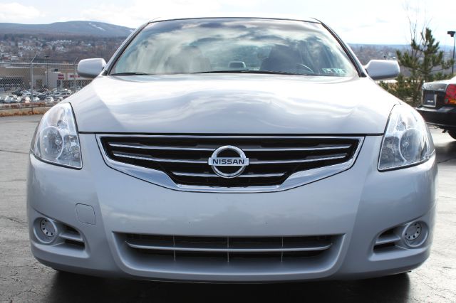 2011 Nissan Altima Pickupslt Quad Cab SWB 4WD 4x4 Truck
