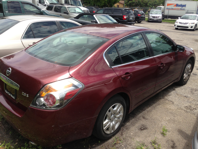 2011 Nissan Altima Pickupslt Quad Cab SWB 4WD 4x4 Truck