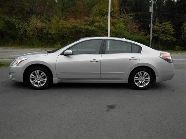 2011 Nissan Altima Pickupslt Quad Cab SWB 4WD 4x4 Truck