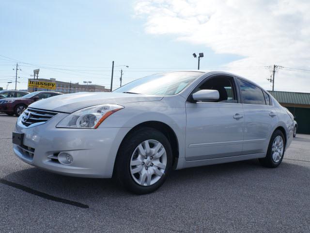 2011 Nissan Altima Pickupslt Quad Cab SWB 4WD 4x4 Truck