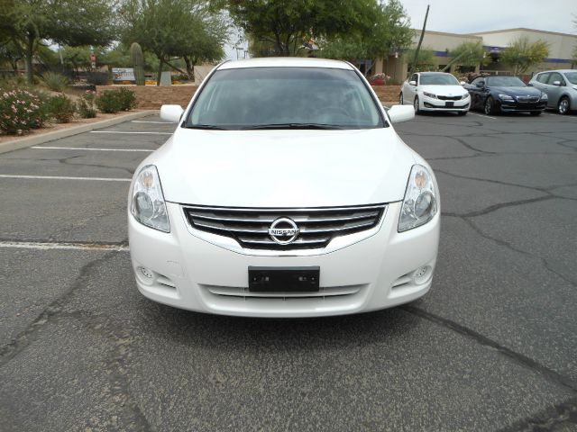2011 Nissan Altima Pickupslt Quad Cab SWB 4WD 4x4 Truck