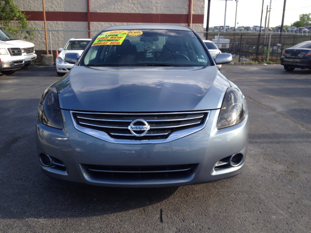 2011 Nissan Altima Pickupslt Quad Cab SWB 4WD 4x4 Truck
