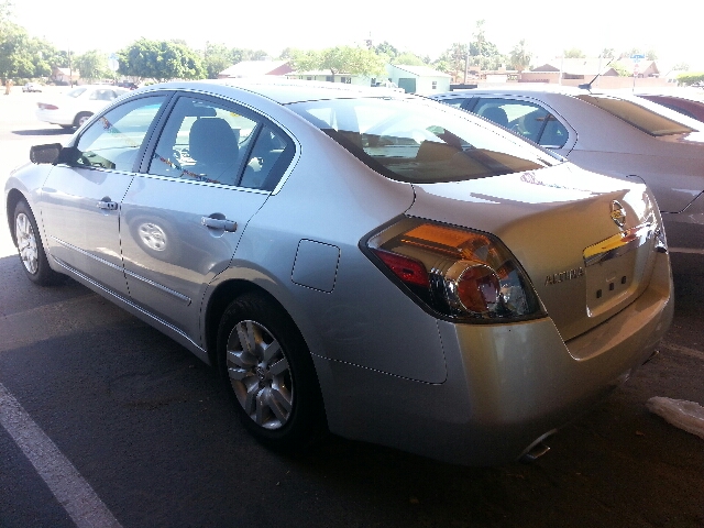 2011 Nissan Altima Pickupslt Quad Cab SWB 4WD 4x4 Truck
