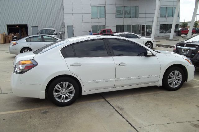 2011 Nissan Altima SLT Quad Cab 2WD