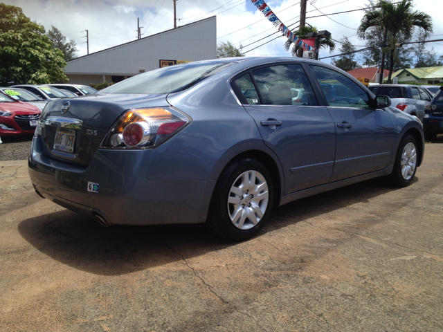 2011 Nissan Altima Pickupslt Quad Cab SWB 4WD 4x4 Truck
