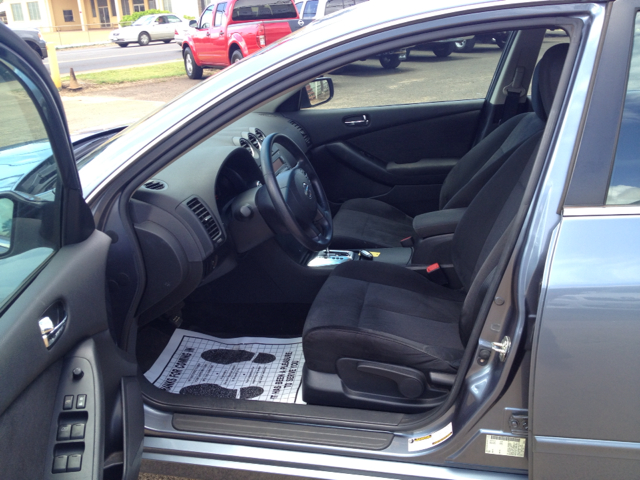 2011 Nissan Altima Pickupslt Quad Cab SWB 4WD 4x4 Truck