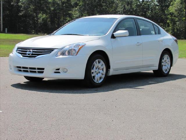 2011 Nissan Altima Quad-short-slt-6.7l Diesel-4wd-cd Player