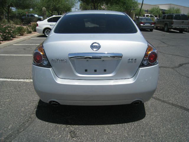 2011 Nissan Altima Pickupslt Quad Cab SWB 4WD 4x4 Truck