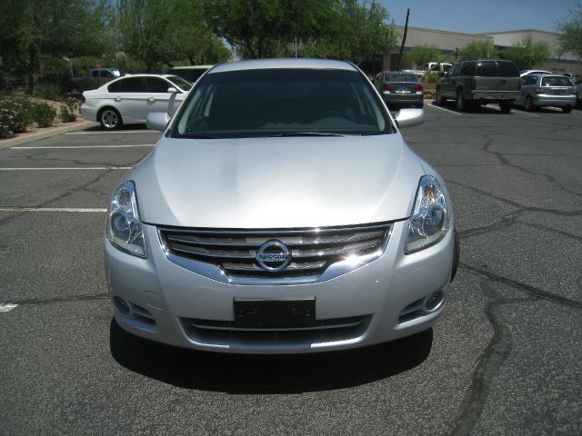 2011 Nissan Altima Pickupslt Quad Cab SWB 4WD 4x4 Truck