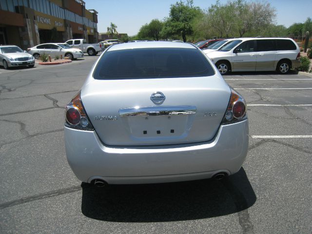 2011 Nissan Altima Pickupslt Quad Cab SWB 4WD 4x4 Truck