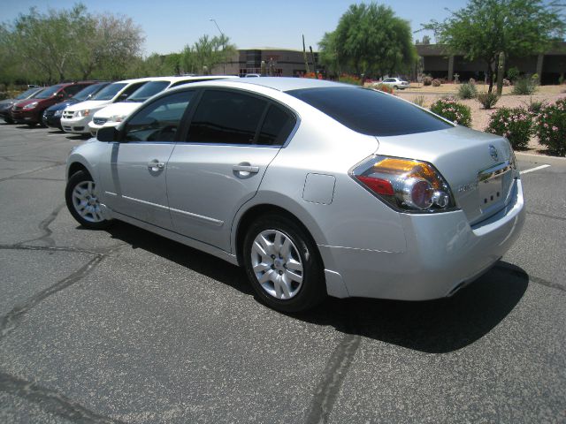 2011 Nissan Altima Pickupslt Quad Cab SWB 4WD 4x4 Truck