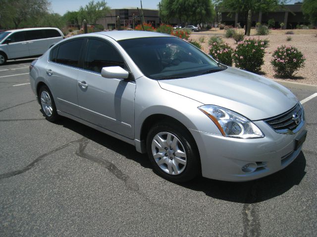 2011 Nissan Altima Pickupslt Quad Cab SWB 4WD 4x4 Truck