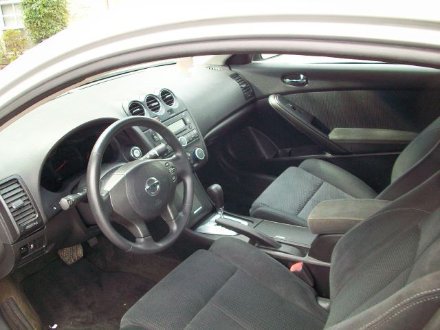 2011 Nissan Altima F-350 Styleside