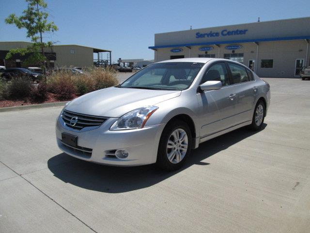 2011 Nissan Altima Unknown