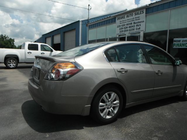 2011 Nissan Altima Pickupslt Quad Cab SWB 4WD 4x4 Truck