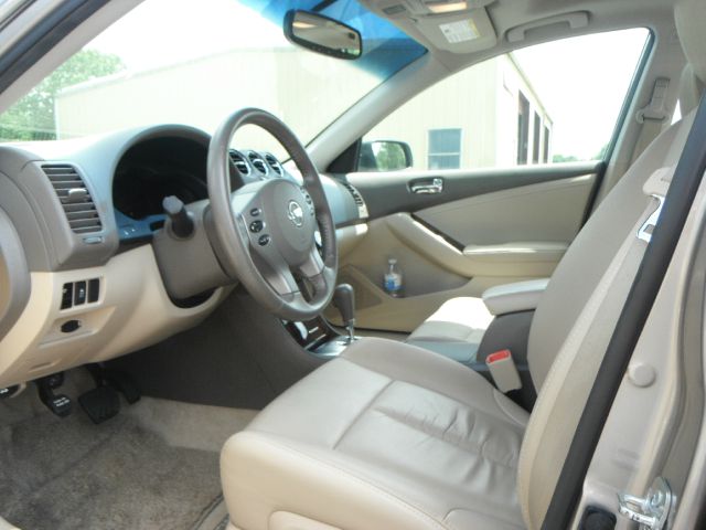 2011 Nissan Altima Pickupslt Quad Cab SWB 4WD 4x4 Truck