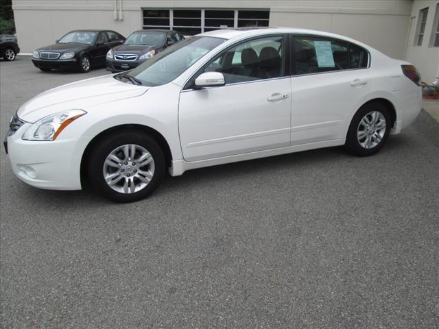 2011 Nissan Altima SLT Quad Cab 2WD
