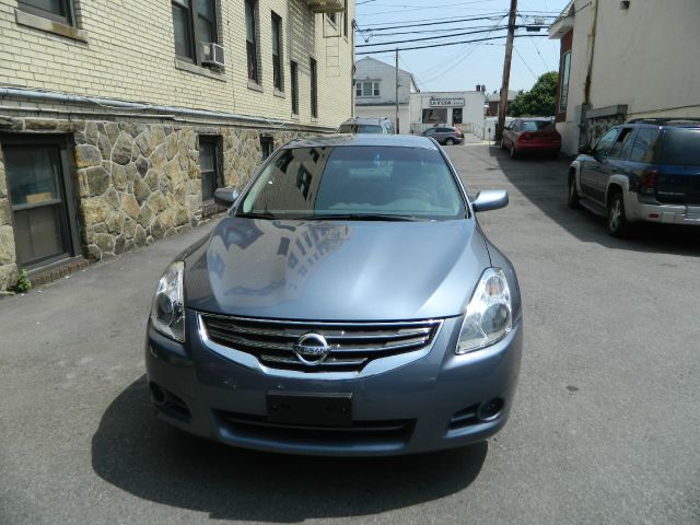 2011 Nissan Altima Pickupslt Quad Cab SWB 4WD 4x4 Truck