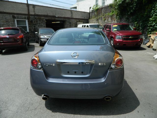 2011 Nissan Altima Pickupslt Quad Cab SWB 4WD 4x4 Truck