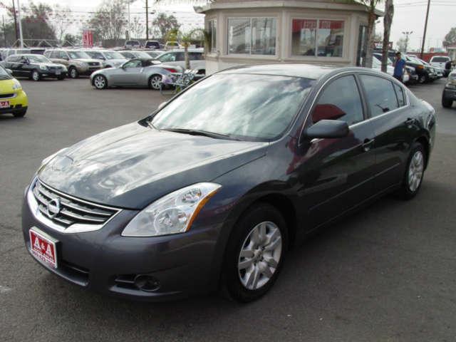 2011 Nissan Altima GS-R