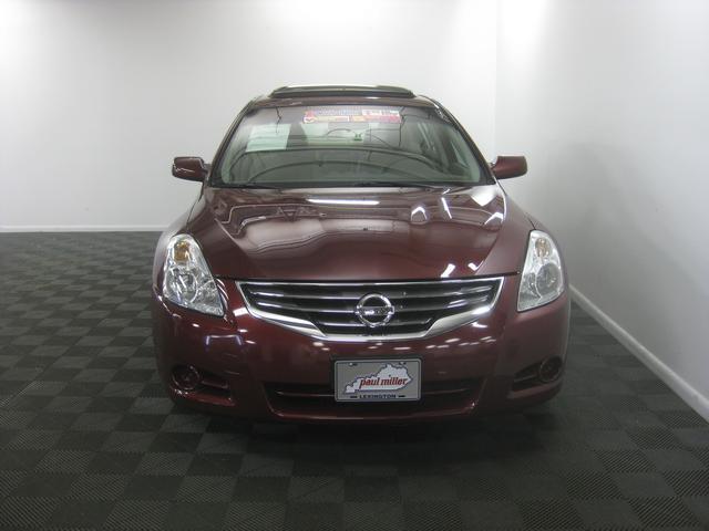 2011 Nissan Altima Pickupslt Quad Cab SWB 4WD 4x4 Truck