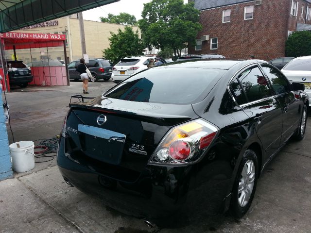 2011 Nissan Altima 2dr Cpe Performance Manual