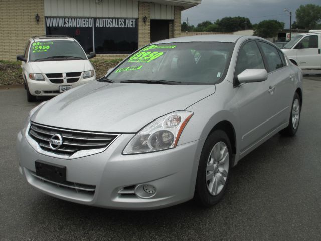 2012 Nissan Altima Pickupslt Quad Cab SWB 4WD 4x4 Truck