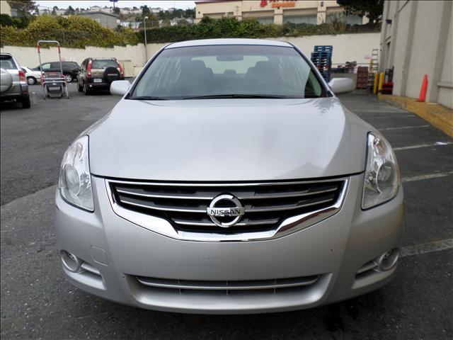 2012 Nissan Altima Pickupslt Quad Cab SWB 4WD 4x4 Truck
