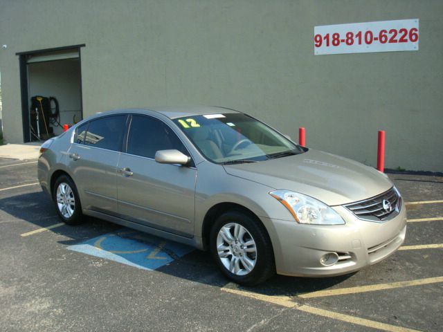 2012 Nissan Altima Pickupslt Quad Cab SWB 4WD 4x4 Truck