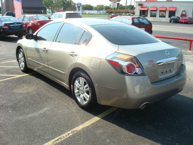 2012 Nissan Altima Pickupslt Quad Cab SWB 4WD 4x4 Truck