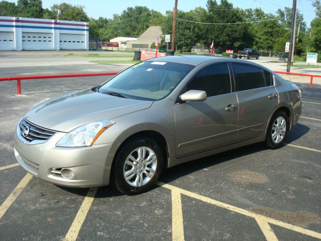 2012 Nissan Altima Pickupslt Quad Cab SWB 4WD 4x4 Truck